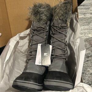 BRAND NEW, Joan of Artic WP Sorel winter boots 9.5 woman’s.